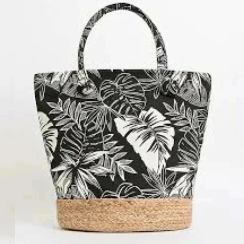 NEW Pia Rossini Kai Tote